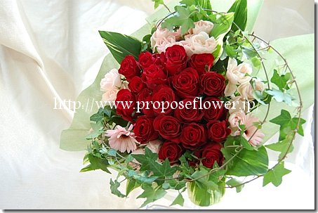 神戸メリケンパークオリエンタルホテルでプロポーズの花 ＠プロポーズフラワーの花束プレゼント