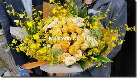 両親の金婚式のお祝いに贈る花束 ドイツマイスターの花束専門店 プロポーズフラワーショップ